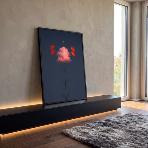 Flores cosmos vermelhas com nuvem rosa no centro e lua crescente em céu azul-marinho, quadro decorativo