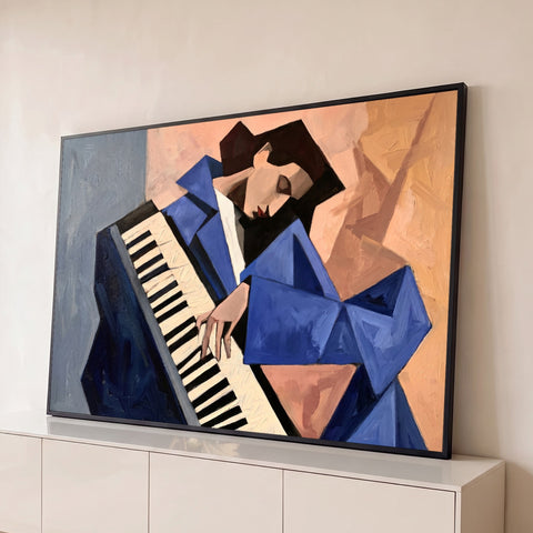 Pianista de terno azul tocando piano de olhos fechados em pintura a óleo cubista, quadro decorativo