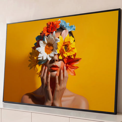 Mulher com flores coloridas cobrindo os olhos e mãos no rosto sobre fundo amarelo, quadro decorativo