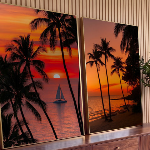 Quadro Decorativo Kit 2 Telas Pôr do Sol para Sala Laranja | quadros decorativos para sala | pôr do sol entre palmeiras com veleiro no mar e praia com canoas | Porao dos Quadros