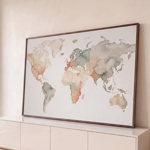 Quadro Decorativo Grande Mapa Mundi Sala para Sala Bege | quadros decorativos para sala | mapa múndi em aquarela com continentes em tons terrosos, verdes e cinzas suaves | Porao dos Quadros