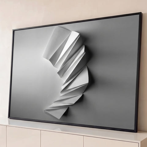 Escultura de papel branco dobrado em espiral com sombras suaves sobre fundo cinza, quadro decorativo