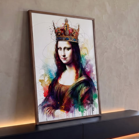 Mona Lisa com coroa dourada em aquarela colorida e respingos de tinta sobre fundo branco, quadro decorativo