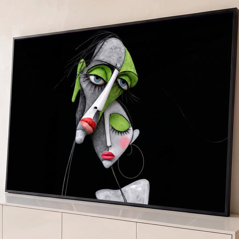 Dois rostos femininos cubistas em cinza e verde com lábios vermelhos e brinco de argola, fundo preto, quadro decorativo