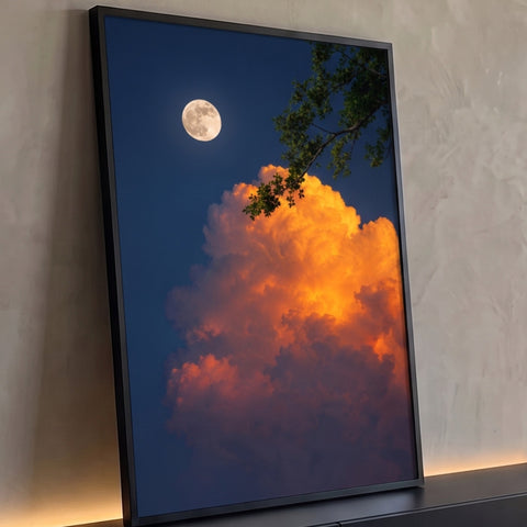 Lua cheia sobre nuvem laranja iluminada e galho de árvore no céu azul noturno, quadro decorativo