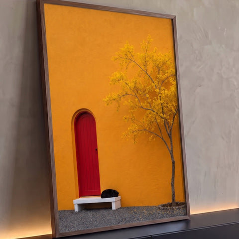 Porta vermelha em arco, gato preto em banco branco e ipê amarelo em parede laranja, quadro decorativo