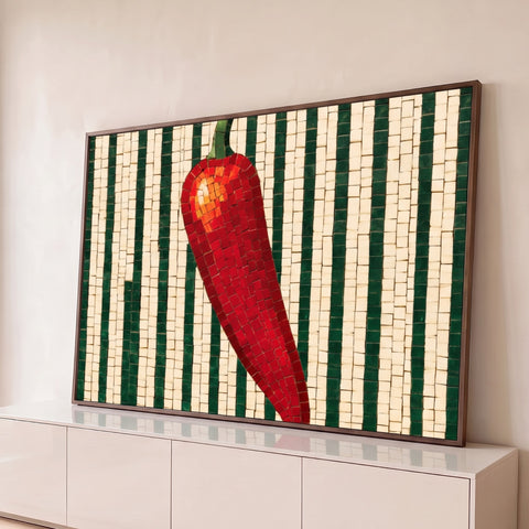Pimenta vermelha em mosaico de pastilhas sobre listras verdes e creme, quadro decorativo
