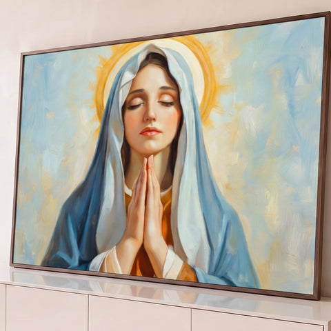 Nossa Senhora de olhos fechados e mãos postas, véu azul e auréola dourada em pintura a óleo, quadro decorativo