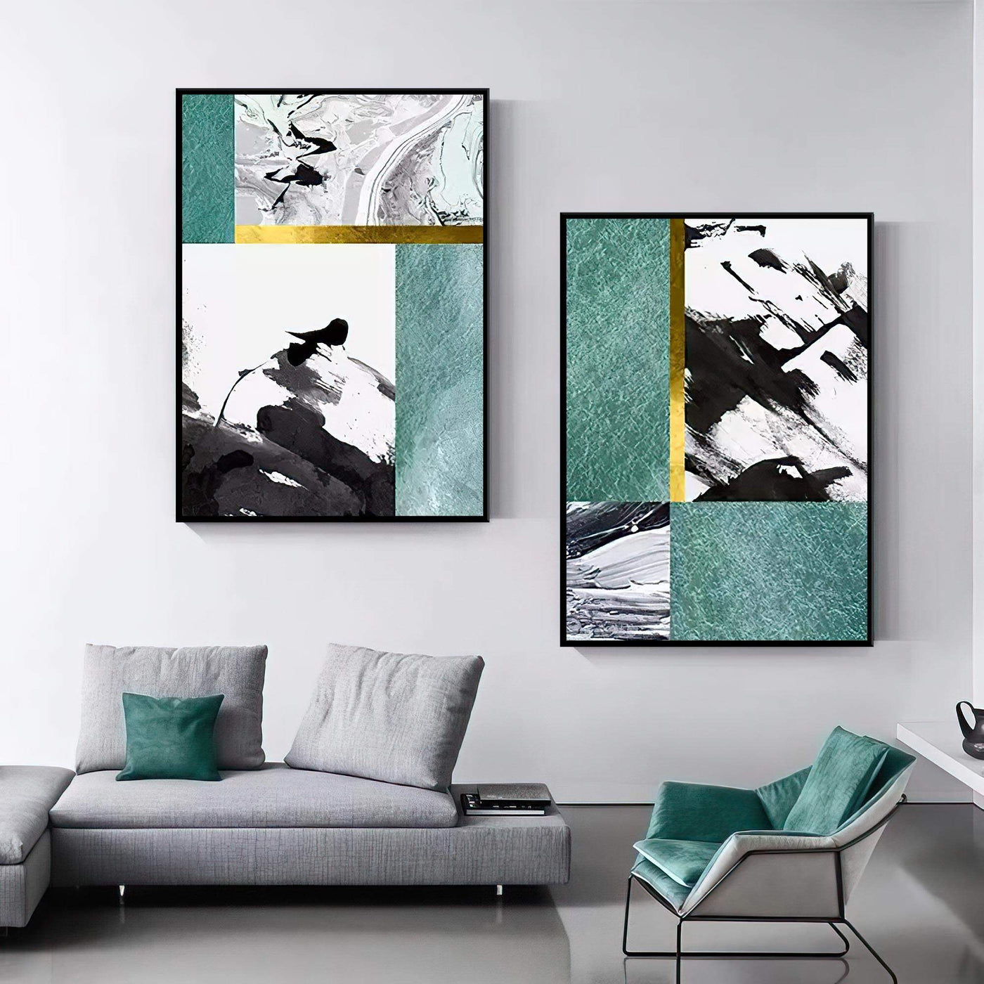quadros decorativos para ambientes livres em cores neutrais e douradas com moldura natural