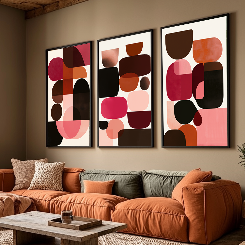 quadros abstratos decorativos para espaços pequenos com composição de três painéis em tons rosa laranja e marrom