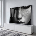 Quadro Decorativo A Seriedade da Mulher Arte que Inspira em ambiente decorado - quadros decorativos para sala