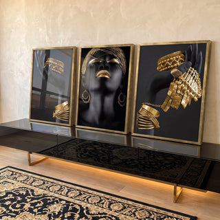 Quadro Decorativo: Mulher Radiante, Luxo em Preto & Ouro em ambiente decorado - quadros decorativos para sala