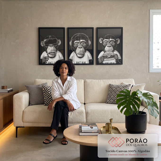Quadro Decorativo: Humor entre Chimpanzés na Era Digital em sala de estar moderna - quadros decorativos para sala