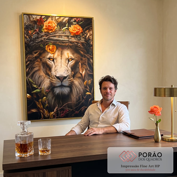 Quadro Decorativo Leão Real com Coroa e Flores em escritorio moderno - quadros decorativos para sala
