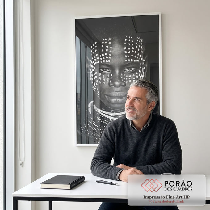 Quadro Decorativo Beleza Étnica: Cultura Etíope em Preto e Branco em escritorio moderno - quadros decorativos para sala