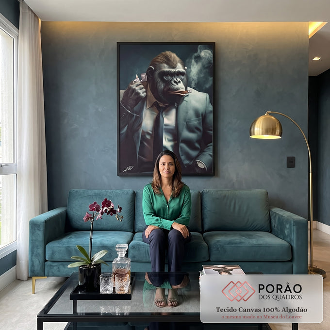 Quadro Decorativo Macaco Executivo - Arte Exclusiva para Pintar seu Espaço com Estilo em sala de estar moderna - quadros decorativos para sala