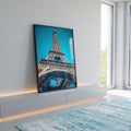 Quadro Decorativo Premium A Imponência da Torre Eiffel em ambiente decorado - quadros decorativos para sala