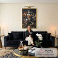Quadro Decorativo Tio Pato: Moedas de Ouro - Elegância e Estilo para Sua Casa em sala de estar moderna - quadros decorativos para sala