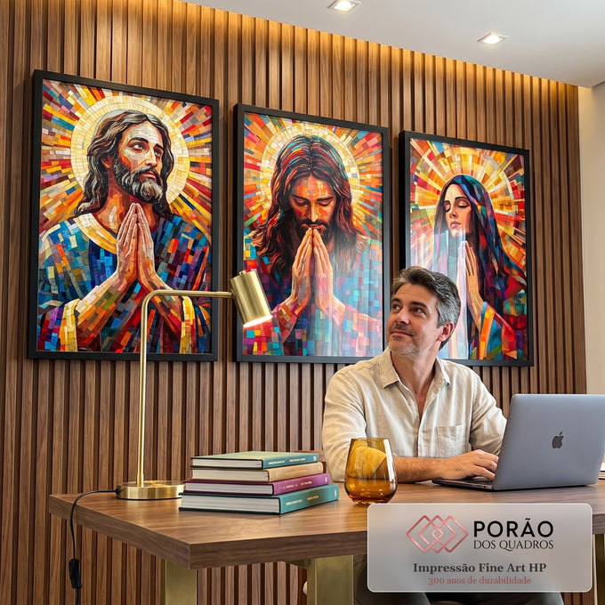 Quadro Decorativo Abstrato de Jesus, Maria e José em escritorio moderno - quadros decorativos para sala