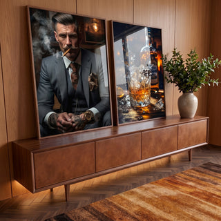 Quadro Decorativo Sofisticado 'Homem e Whisky' - Arte para Elegância do Seu Lar em ambiente decorado - quadros decorativos para sala