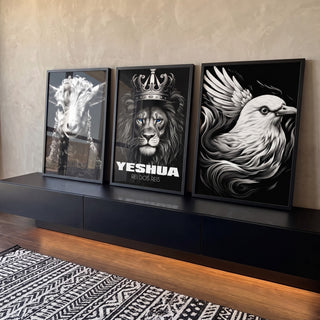 Quadro Decorativo Yeshua: Elegância Minimalista com Cordeiro e Pomba em ambiente decorado - quadros decorativos para sala