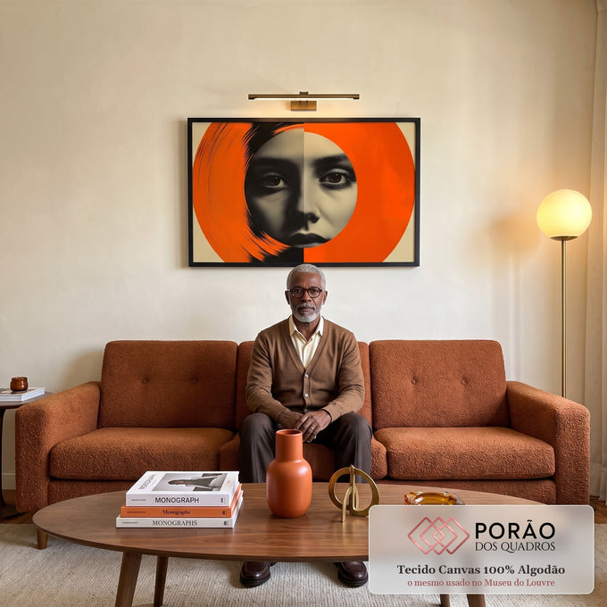 Quadro Decorativo Mulher Abstrato com Círculo Laranja em sala de estar moderna - quadros decorativos para sala