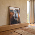Quadro Decorativo Liberdade do Cavalo Branco em ambiente decorado - quadros decorativos para sala