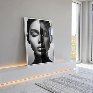 Quadro Decorativo Minimalista Feminino em Preto e Branco em ambiente decorado - quadros decorativos para sala