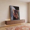 Quadro Decorativo Mão da Esperança: Arte que Conecta em ambiente decorado - quadros decorativos para sala