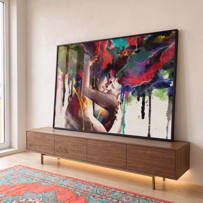 Quadro Decorativo Abraço Colorido: Paixão e Amor em ambiente decorado - quadros decorativos para sala