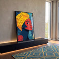 Quadro Decorativo Empoderamento Feminino em Cores Vibrantes em ambiente decorado - quadros decorativos para sala