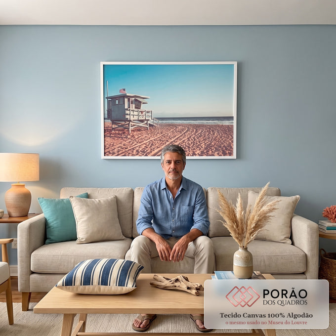 Quadro Decorativo Inspiração Oceânica: Torre e Surfista em sala de estar moderna - quadros decorativos para sala