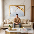 Quadro Decorativo Elegância Abstrata em Dourado em sala de estar moderna - quadros decorativos para sala
