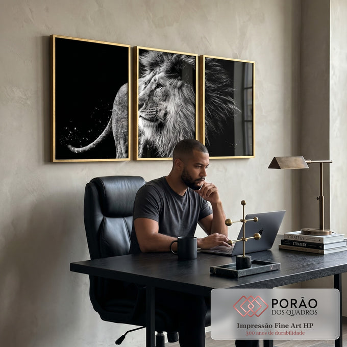 Quadro Decorativo Majestic Pride - Leões em Preto e Branco em escritorio moderno - quadros decorativos para sala