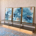 Quadro Decorativo: Elegância Azul e Dourada Única em ambiente decorado - quadros decorativos para sala
