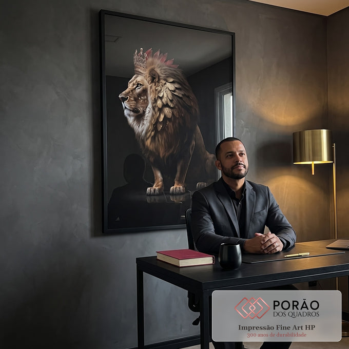 Quadro Decorativo Majestoso Leão com Coroa - Estilo e Sofisticação para sua Decoração em escritorio moderno - quadros decorativos para sala