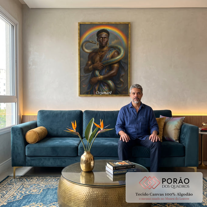 Quadro Decorativo Orixá Oxumarê: Renovação e Luz em sala de estar moderna - quadros decorativos para sala
