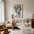 Quadro Decorativo Busto Clássico com Coroa Dourada em sala de estar moderna - quadros decorativos para sala