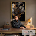 Majestade Dourada - Quadro Decorativo de Leão em Alto Contraste em escritorio moderno - quadros decorativos para sala