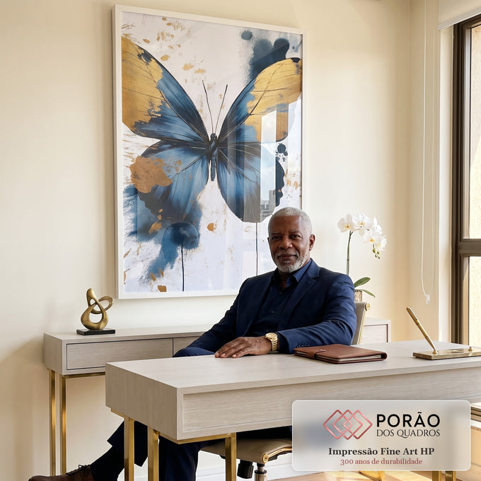 Quadro Decorativo Borboleta Azul e Dourada em escritorio moderno - quadros decorativos para sala