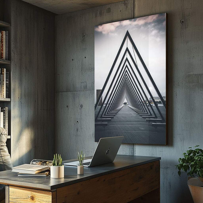 Quadro Decorativo Exclusivo: Ponte Urbana e Reflexões - quadros decorativos para sala 1 Tela Vertical, 3 Telas - em ambiente decorado