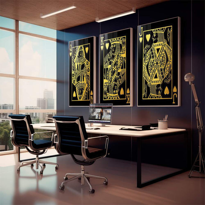 Quadro Decorativo Luxo em Cartas: Toque de Ouro - quadros decorativos para sala 1 Tela Vertical, 3 Telas - em living room premium