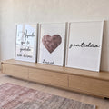 Quadro Decorativo Corações & Palavras: Inspire seu Lar em ambiente decorado - quadros decorativos para sala