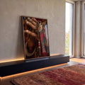 Quadro Decorativo Mãos e Contas Com Arte em ambiente decorado - quadros decorativos para sala