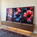 Quadro Decorativo Trio de Flores de Hibisco - Elegância e Vitalidade para sua Parede em ambiente decorado - quadros decorativos para sala