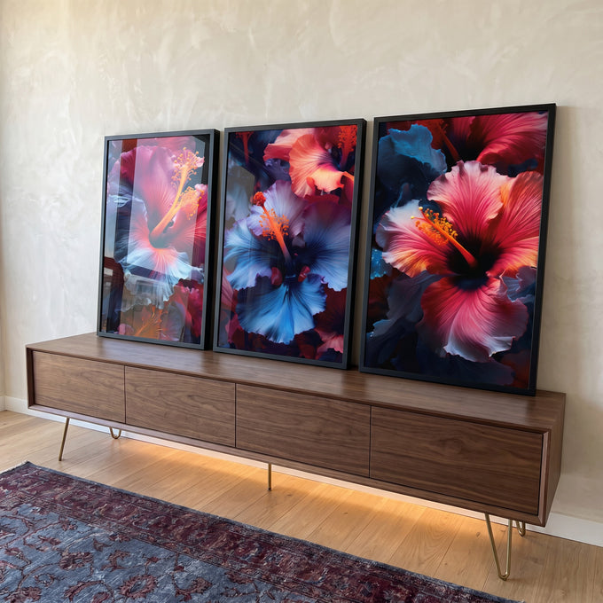 Quadro Decorativo Trio de Flores de Hibisco - Elegância e Vitalidade para sua Parede em ambiente decorado - quadros decorativos para sala