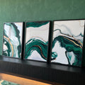 Quadro Decorativo Sussurros de Serenidade em Mármore Verde