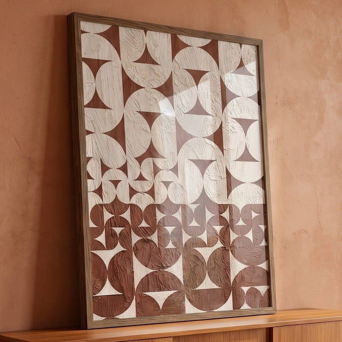Padrão geométrico de círculos e semicírculos em marrom terracota e bege com textura, quadro decorativo