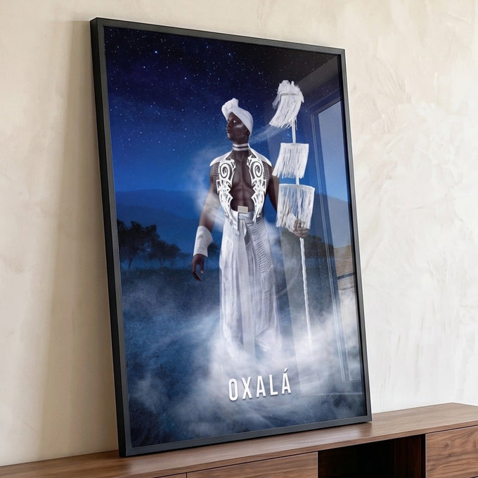 Orixá Oxalá de branco com cajado ritual em névoa sob céu estrelado azul, quadro decorativo