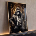 Gorila de terno preto e gravata sentado em trono dourado ornamentado, quadro decorativo